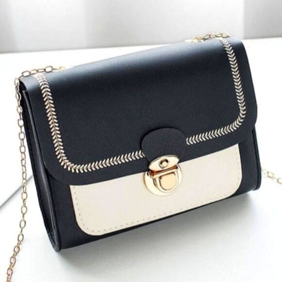 CHAINED WOMEN'S SMALL SHOULDER BAG - Picture 1 of 4